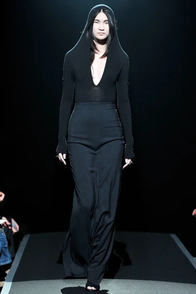 Look 24